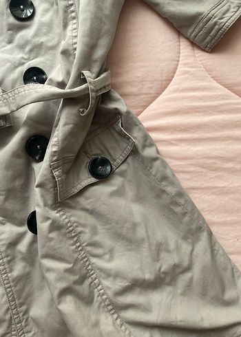 Düğmeli Kısa Kollu Gri Midi Trençkot - Görsel 3