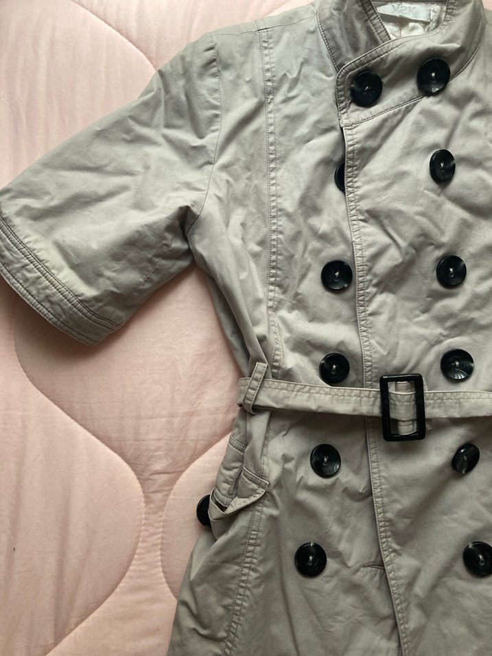 Düğmeli Kısa Kollu Gri Midi Trençkot - Görsel 2