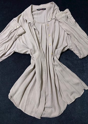 Uzun Kollu Bej İnce Gömlek - Görsel 2