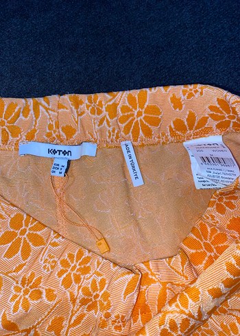 Turuncu Çiçek Desenli Pantolon - Görsel 3