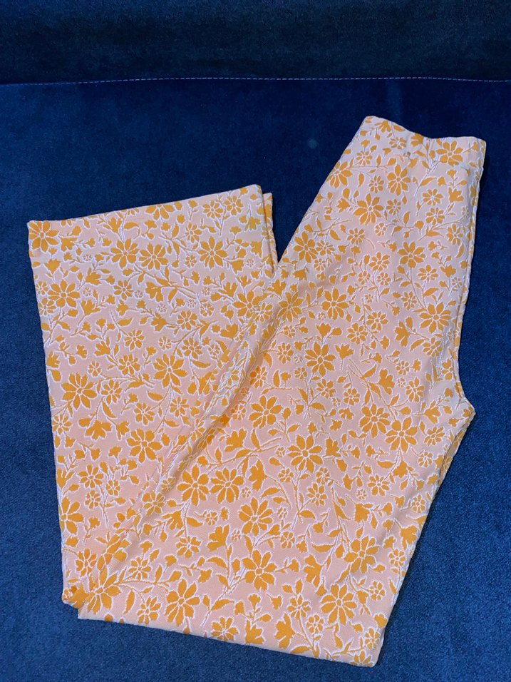 Turuncu Çiçek Desenli Pantolon - Görsel 2