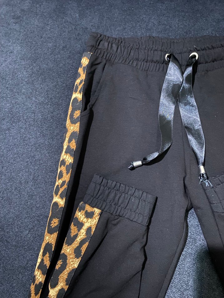 Leopar Desenli Siyah  Kadın Eşofman - Görsel 2