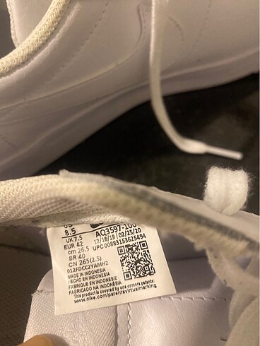 42 Beden beyaz Renk Nike blazer low 42 numara erkek ayakkabısı