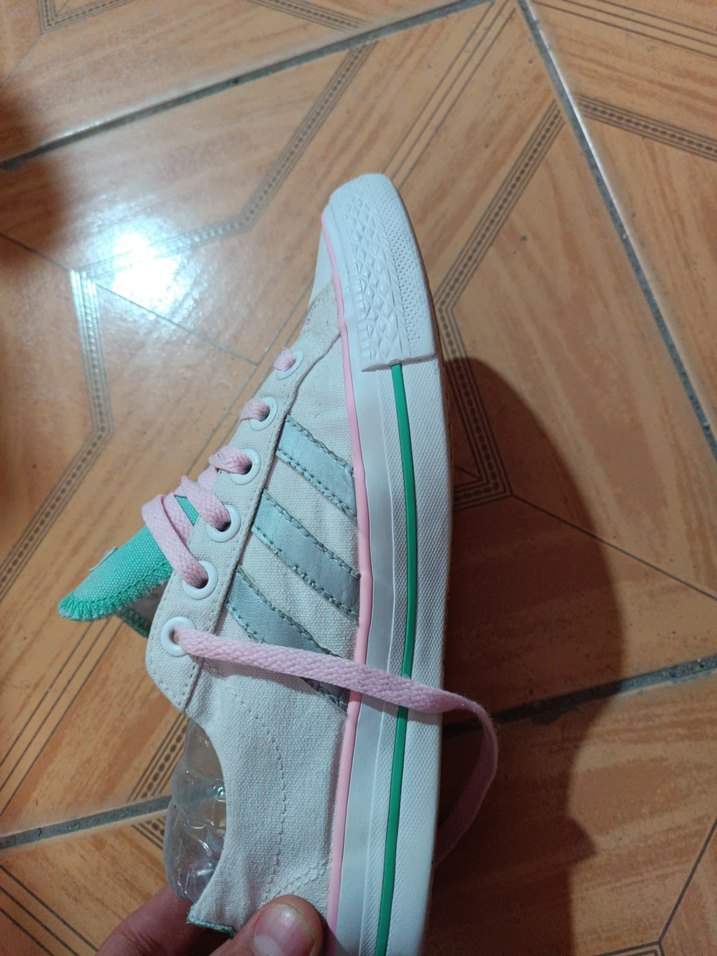Beyaz Pastel Renkli Adidas Bağcıklı Kadın Spor Ayakkabı - Görsel 3