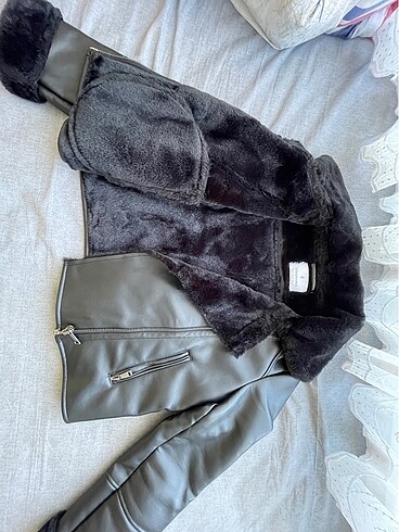 Stradivarius stradivarius mont