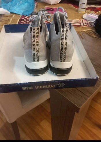 Gri Yılan Desenli Dolgu Topuk Kadın Spor Ayakkabı - Görsel 3