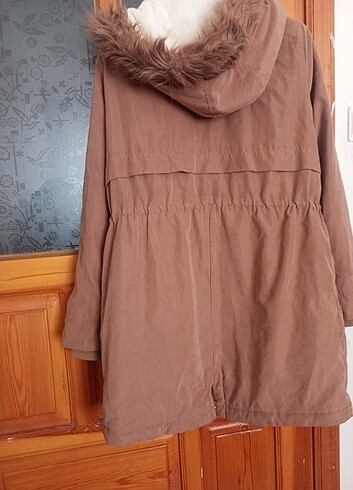 Mont oldukça çok sıcak tutuyor içi kürklü - Görsel 5