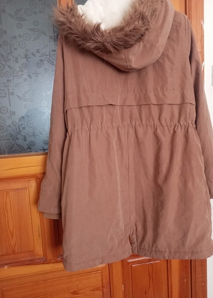 Mont oldukça çok sıcak tutuyor içi kürklü - Görsel 5