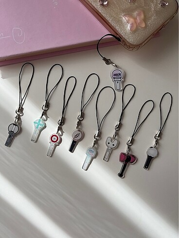 KPOP Grupları Lightstick Charm Serisi