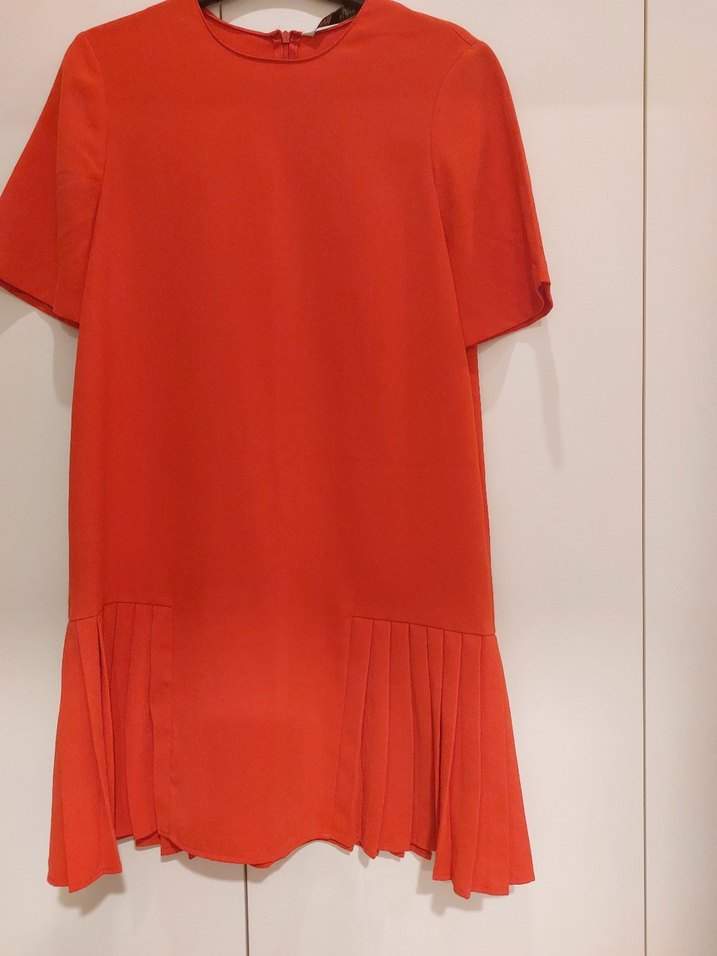 kırmızı elbise - Görsel 2