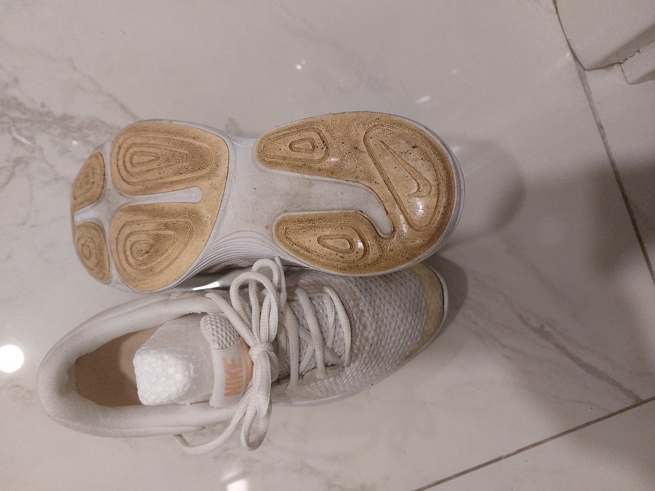 Nike Beyaz Bağcıklı Spor Kadın Sneaker orjinal - Görsel 3