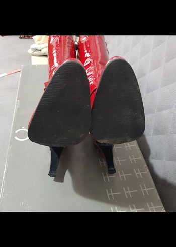 Parlak Kırmızı Tokalı Dizüstü Kadın Çizme - Görsel 9