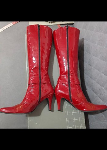 Parlak Kırmızı Tokalı Dizüstü Kadın Çizme - Görsel 2