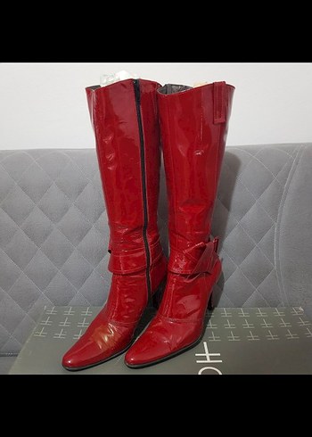 Parlak Kırmızı Tokalı Dizüstü Kadın Çizme - Görsel 3