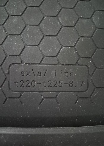 Siyah Elastik Kedi Desenli tablet Kılıfı - Görsel 7