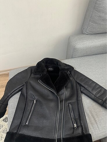 Stradivarius Stradivarius kürklü mont