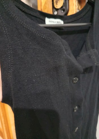 s Beden Siyah Düğmeli V Yaka Kadın Bluz