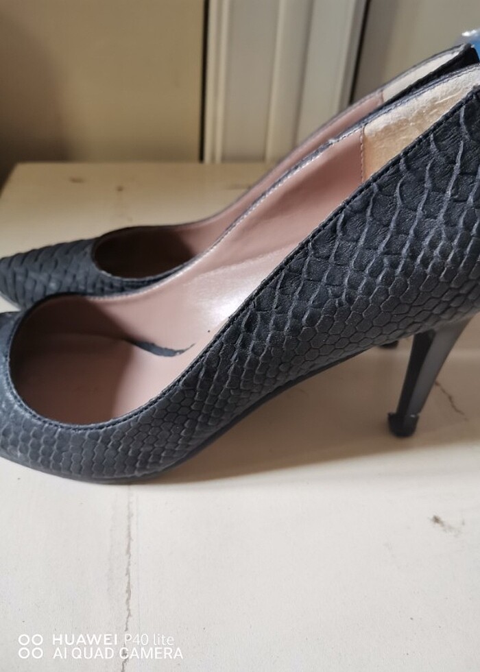 Siyah topuklu ayakkabı  - Görsel 3