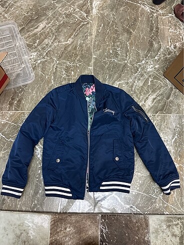 Tommy hilfiger çift taraflı mont 140 cm