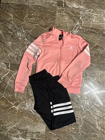Adidas eşofman takımı