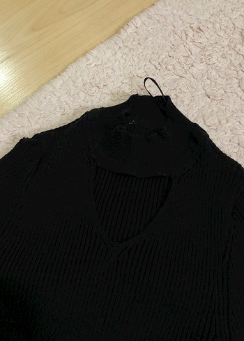 Siyah Yüksek Yakalı Kadın Triko - Görsel 2