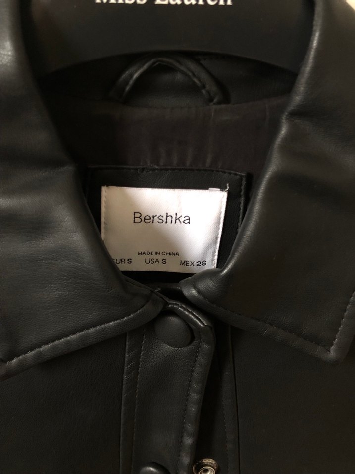 Bershka Siyah Deri Ceket - Görsel 2
