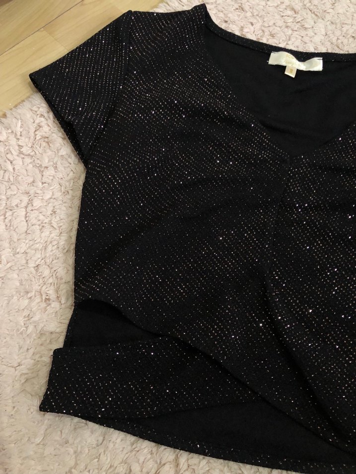 Simli V Yaka Kısa Kollu Kadın Bluz - Görsel 2