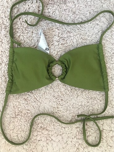 H&M bikini üstü