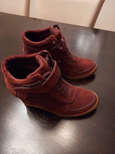 39 Beden Lacoste Bot