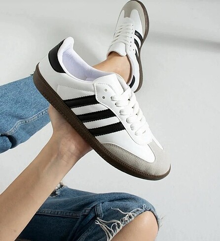 39 Beden beyaz Renk Adidas samba kadın spor ayakkabı