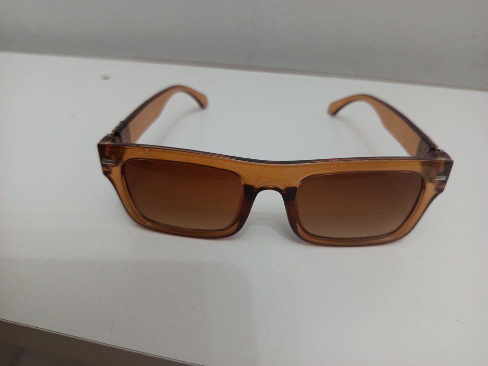 yeni gözlük 2 kez anca takıldı çok şık - Görsel 2