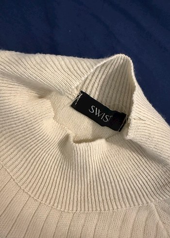 Beyaz Kadın Boğazlı Triko Kazak - Görsel 2