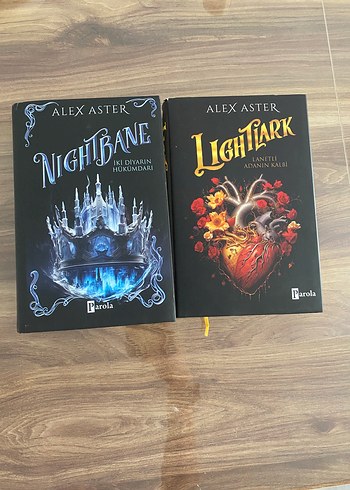 Alex Aster'dan Nightbane ve Lightlark Romanları