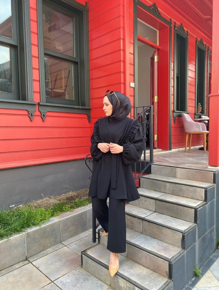 Siyah Kadın Takım - Görsel 3