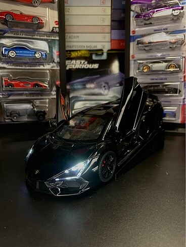  1:24 LAMBORGHİNİ MODEL ARABA IŞIKLI