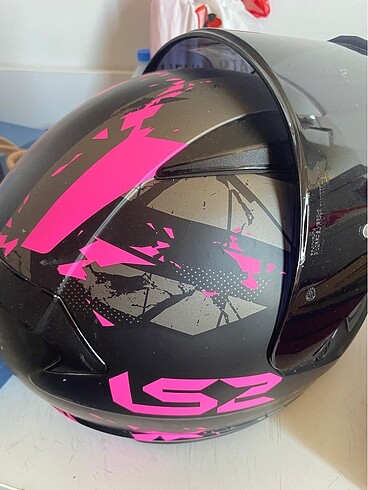 LS2 kask