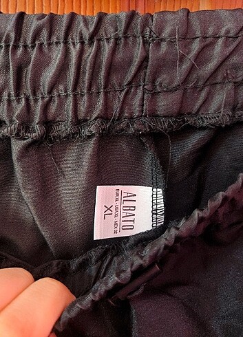 Siyah paraşüt pantalon - Görsel 2