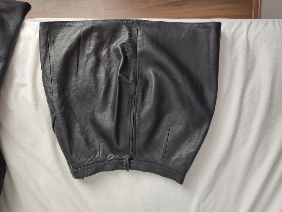 Siyah Deri Kadın Şort - Görsel 2