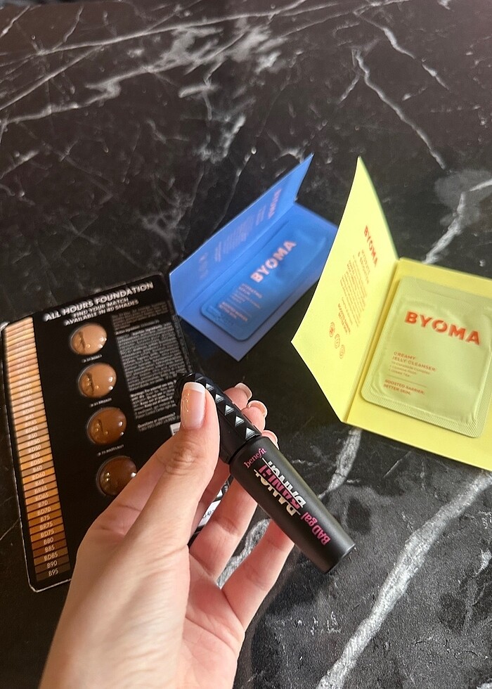 Benefit BANG maskara - Görsel 3