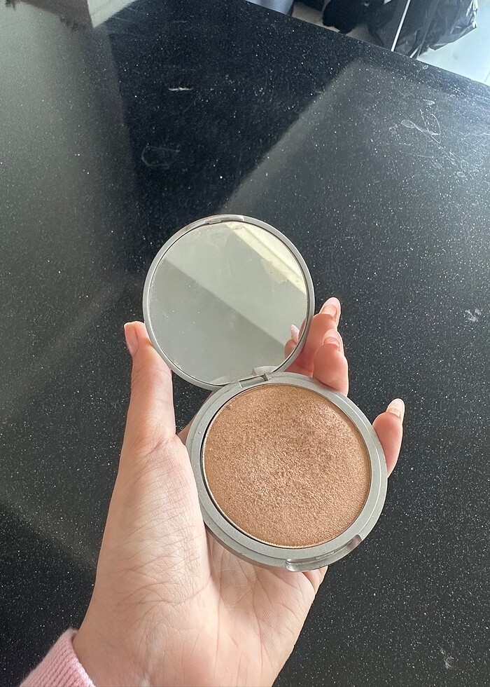 The balm bonnie lou aydınlatıcı - Görsel 3