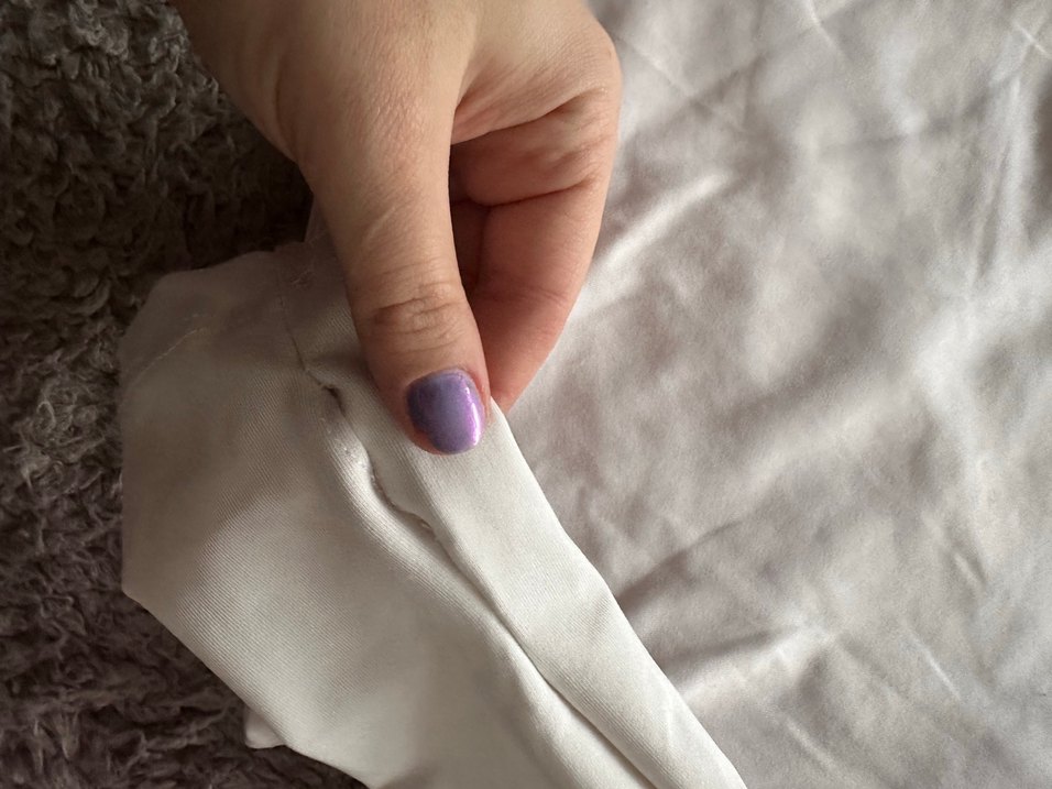 Beyaz Uzun Kollu Boğazlı Parmaklı  Bluz - Görsel 2