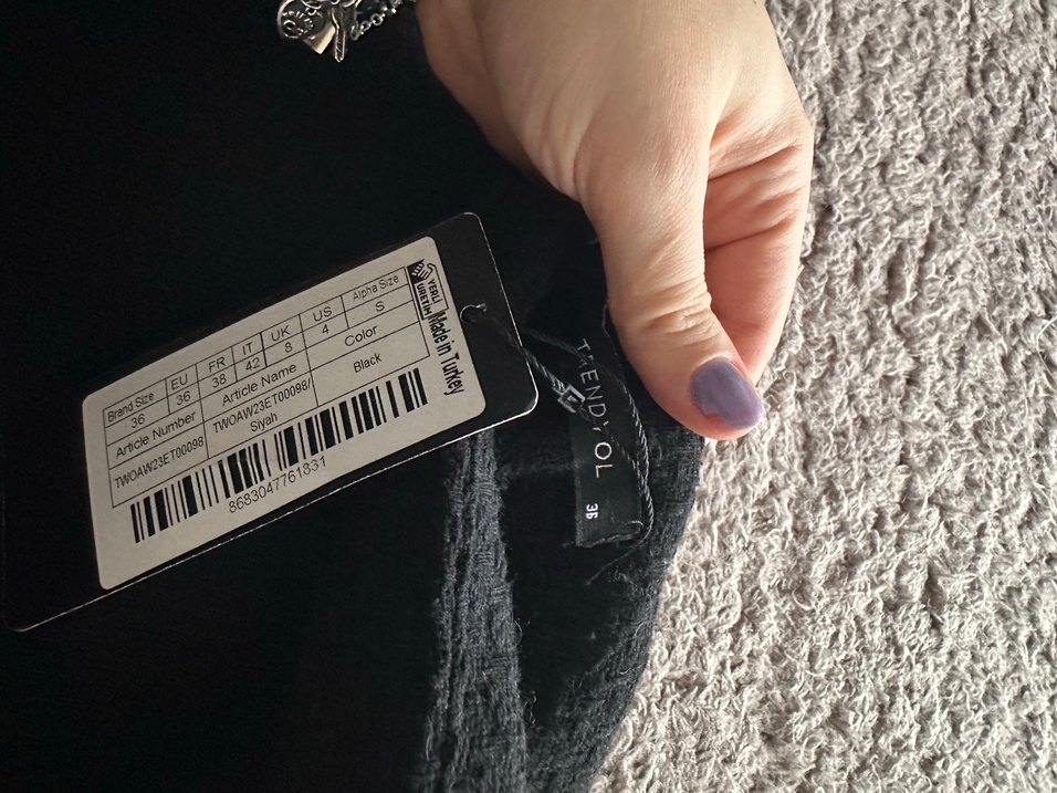 Siyah tüvit etek - Görsel 2