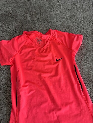 m Beden Nike tişört fosforlu