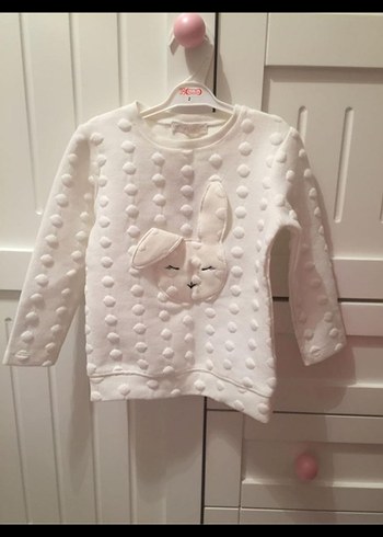 Beyaz Nakışlı Kız Sweatshirt