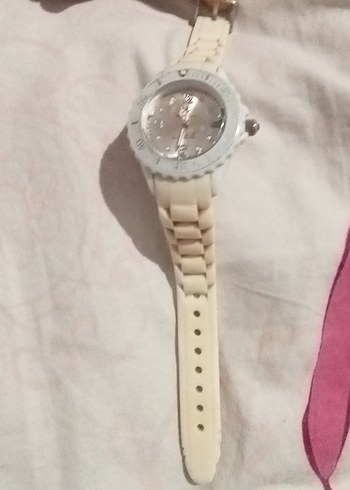 Beyaz Kadın Saat, Tokalı, Minimalist - Görsel 2