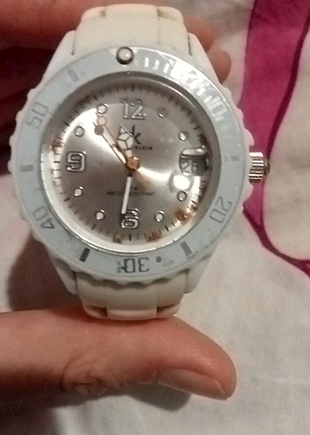 Beyaz Kadın Saat, Tokalı, Minimalist - Görsel 3