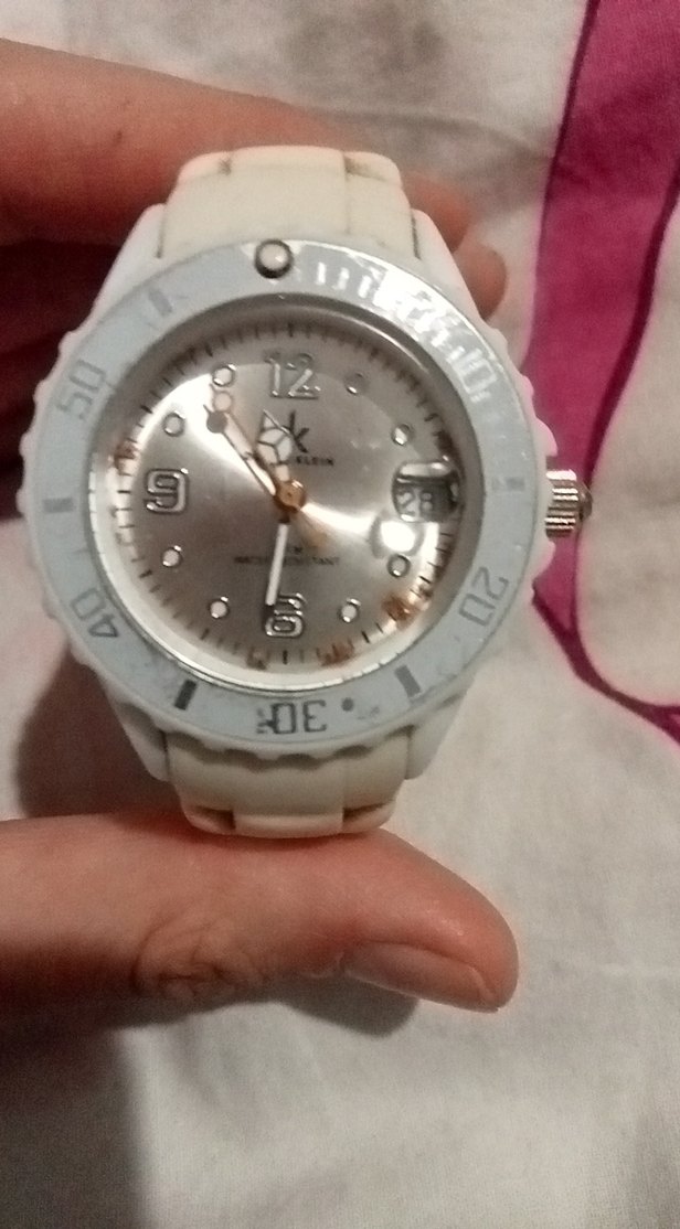 Beyaz Kadın Saat, Tokalı, Minimalist - Görsel 3