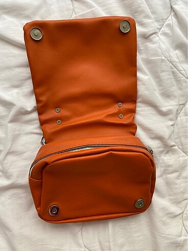  Beden turuncu Renk turuncu minnoş duran el çantasııı