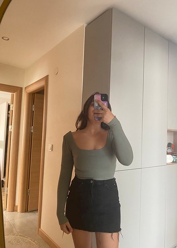 Uzun Kollu Kısa Kesim çağla yeşili Bluz - Görsel 2