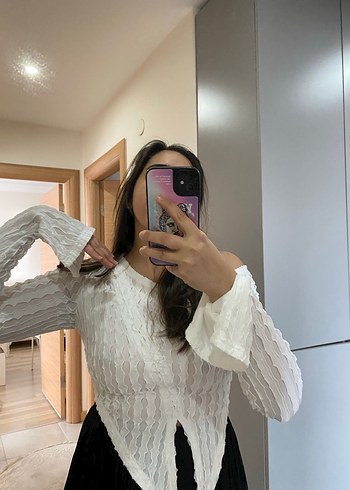 Beyaz V Yaka Kısa bluz - Görsel 2